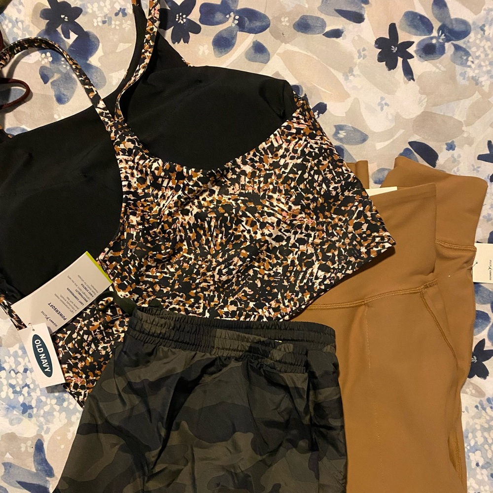NWT Old Navy Fall Active Essentials